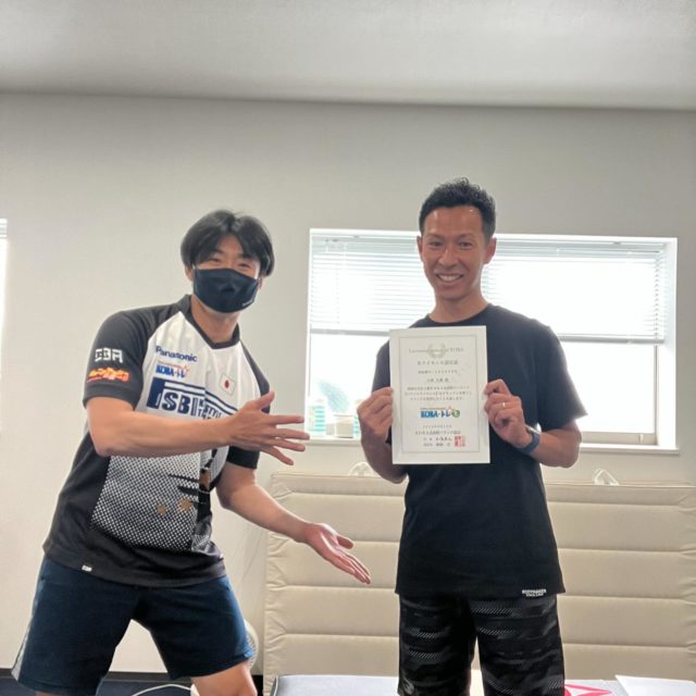 8月12日・13日の2日間にわたり、コバトレBライセンスセミナーを開催しました。

今回はマンツーマン形式だったため、理論から実技までじっくりと学んでいただくことができました。

少人数だからこそ生まれる深い対話と細やかな指導で、とても内容の濃い2日間に。
今回得た知識と技術が、今後の指導や現場で大きな力になることを願っています。

ご参加いただき、本当にありがとうございました。

#コバトレ体幹バランス
#コバトレBライセンス
#体幹トレーニング
#バランストレーニング